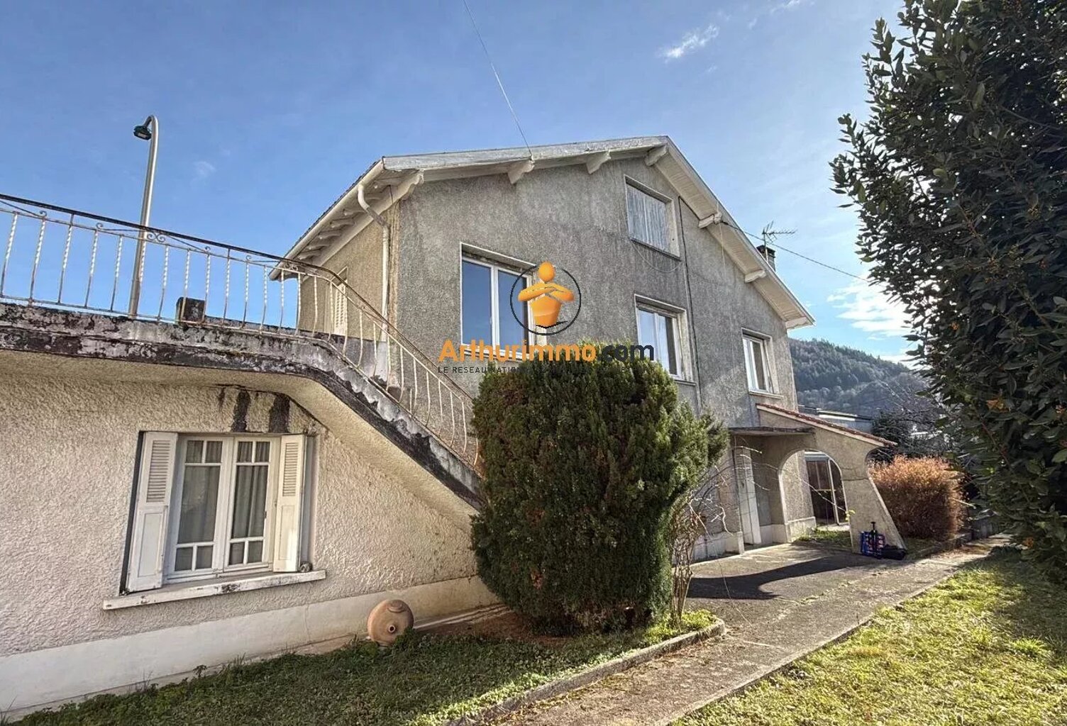 Maison de ville de type 5 avec jardin et garage — photo 1