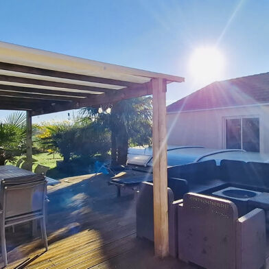 Maison 8 pièces 437220 €