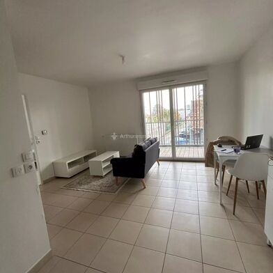 Appartement 2 pièces 870 €