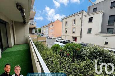 Appartement 3 pièces 174500 €