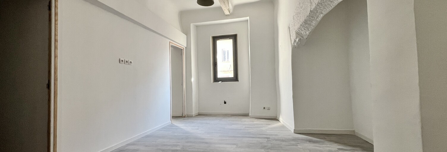 Immeuble  150 m² à vendre à Apt (84400)