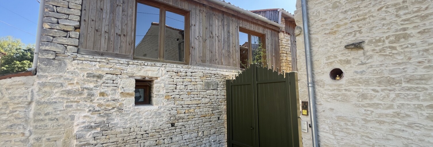 Maison 10 Pièces 167 m² à vendre à Saint-Hilaire-la-Palud (79210)