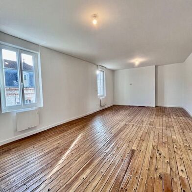 Appartement 3 pièces 720 €