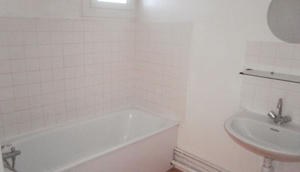 Villa / Maison 4 pièces  à louer Serres-Castet 64121