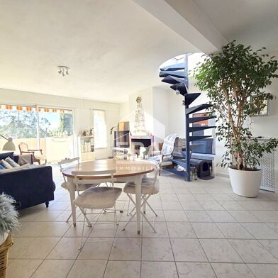 Appartement 3 pièces 498500 €