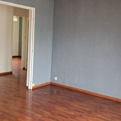 Appartement 3 pièces 815 €