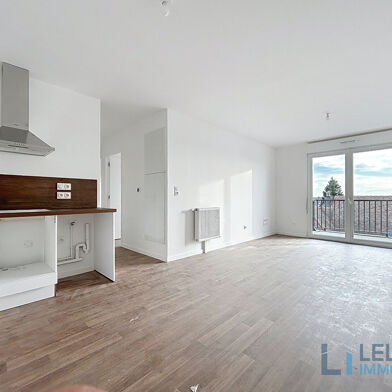 Appartement 3 pièces 710 €