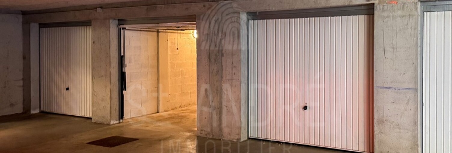 Garage  17 m² à vendre à La Côte-Saint-André (38260)