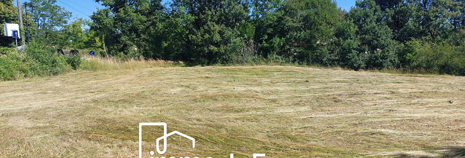 Terrain  4368 m² à vendre à Vailhourles (12200)