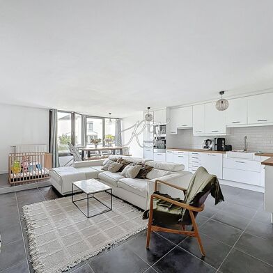 Appartement 5 pièces 249200 €