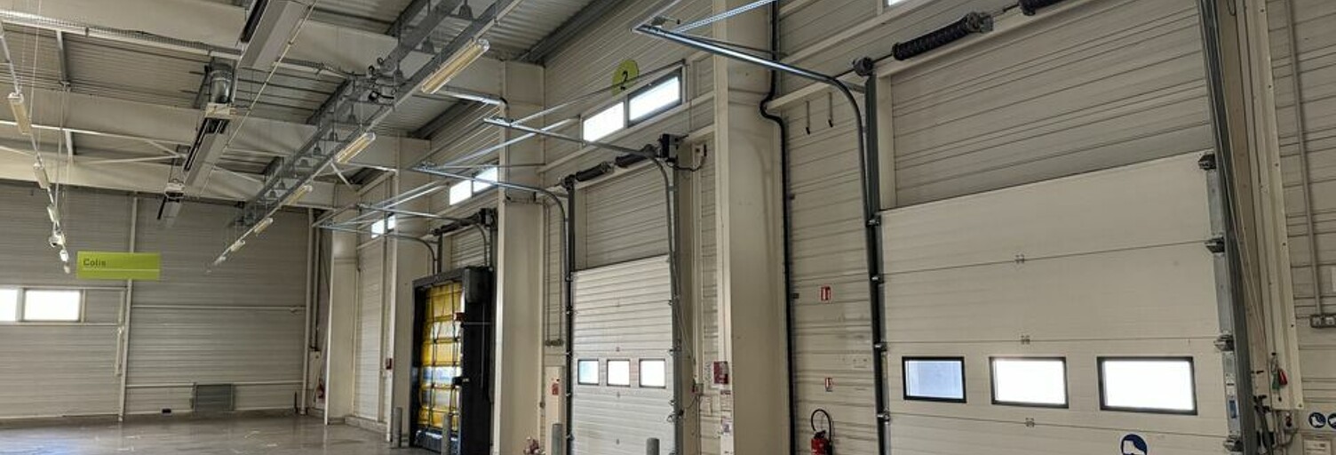 Commerce  1670 m² à louer à Joué-lès-Tours (37300)