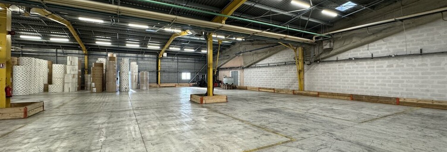 Commerce  3026 m² à louer à Joué-lès-Tours (37300)