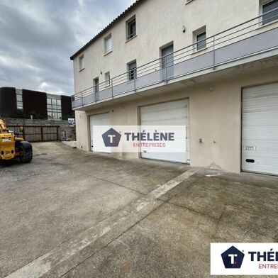 Commerce  680000 €