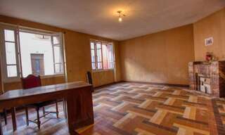 Immeuble  196 m² à vendre à Arthès (81160)