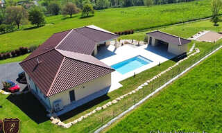 Maison 8 Pièces 299 m² à vendre à Val d'Oingt (69620)