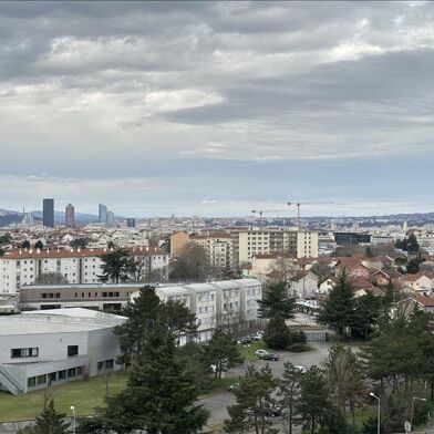 Appartement 5 pièces 171200 €