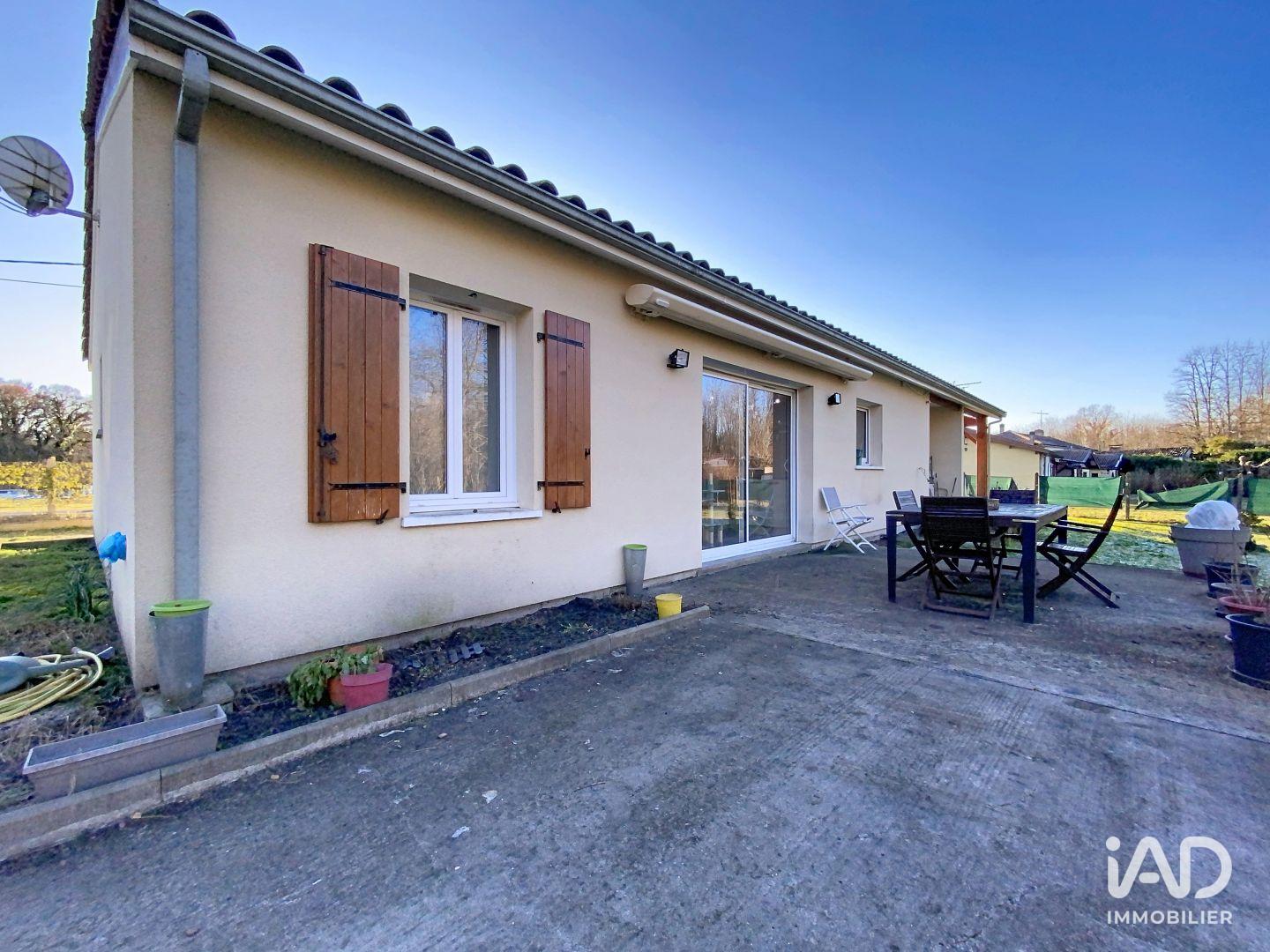 Uzeste - 93m² - 5p. - 3ch.