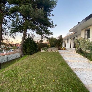 Maison 8 pièces 1080000 €