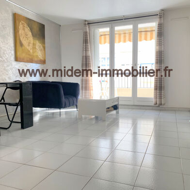 Appartement 3 pièces 235000 €