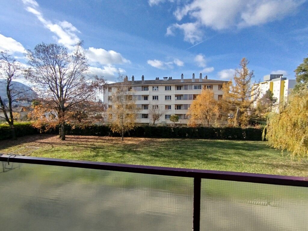 Appartement  T3 à louer Annemasse 74100