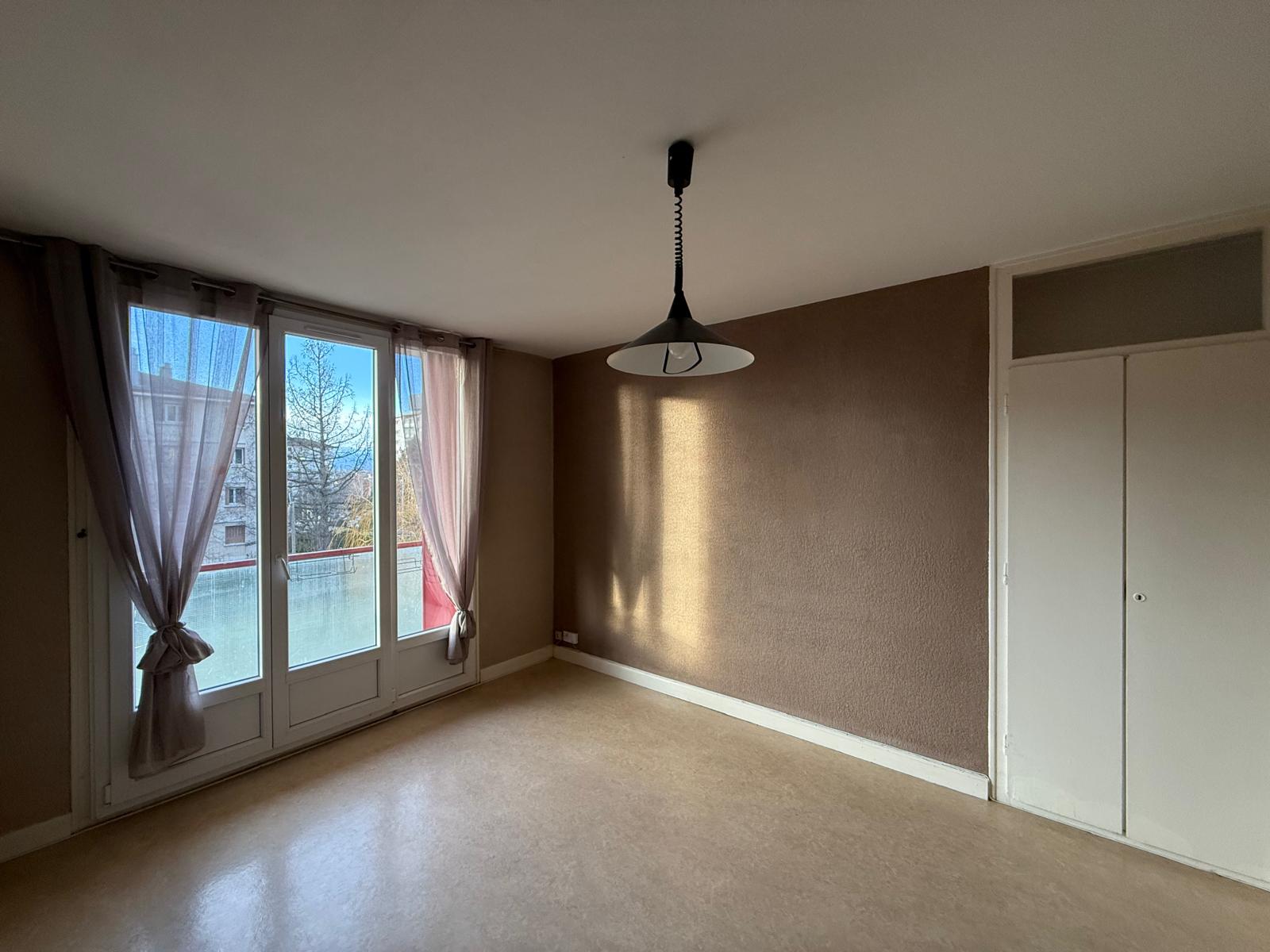 Appartement  T3 à louer Annemasse 74100