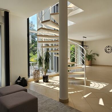 Maison 5 pièces 595000 €