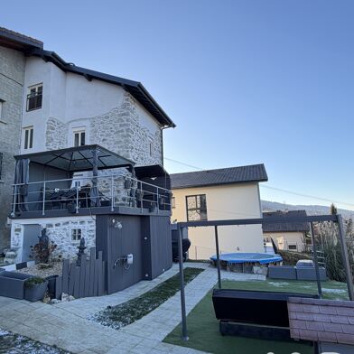 Maison 4 pièces 400000 €