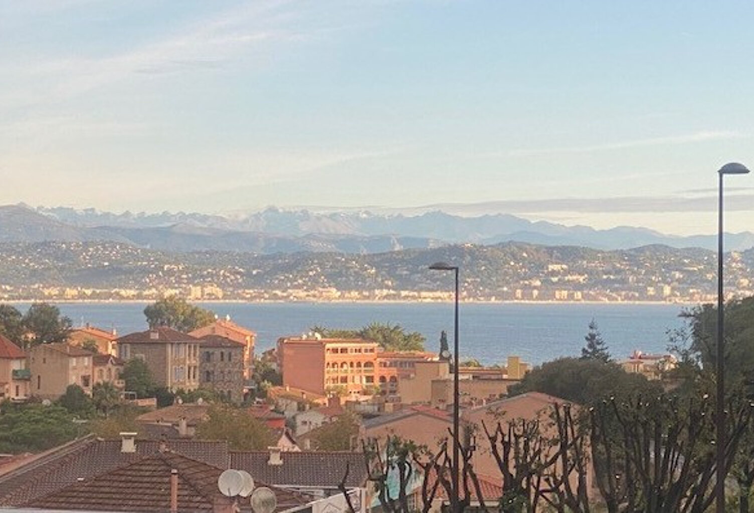 THEOULE-SUR-MER - Vaste 3 Pièces récent vue mer à 5 min comm — photo 1