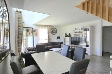 Appartement 4 pièces 319900 €