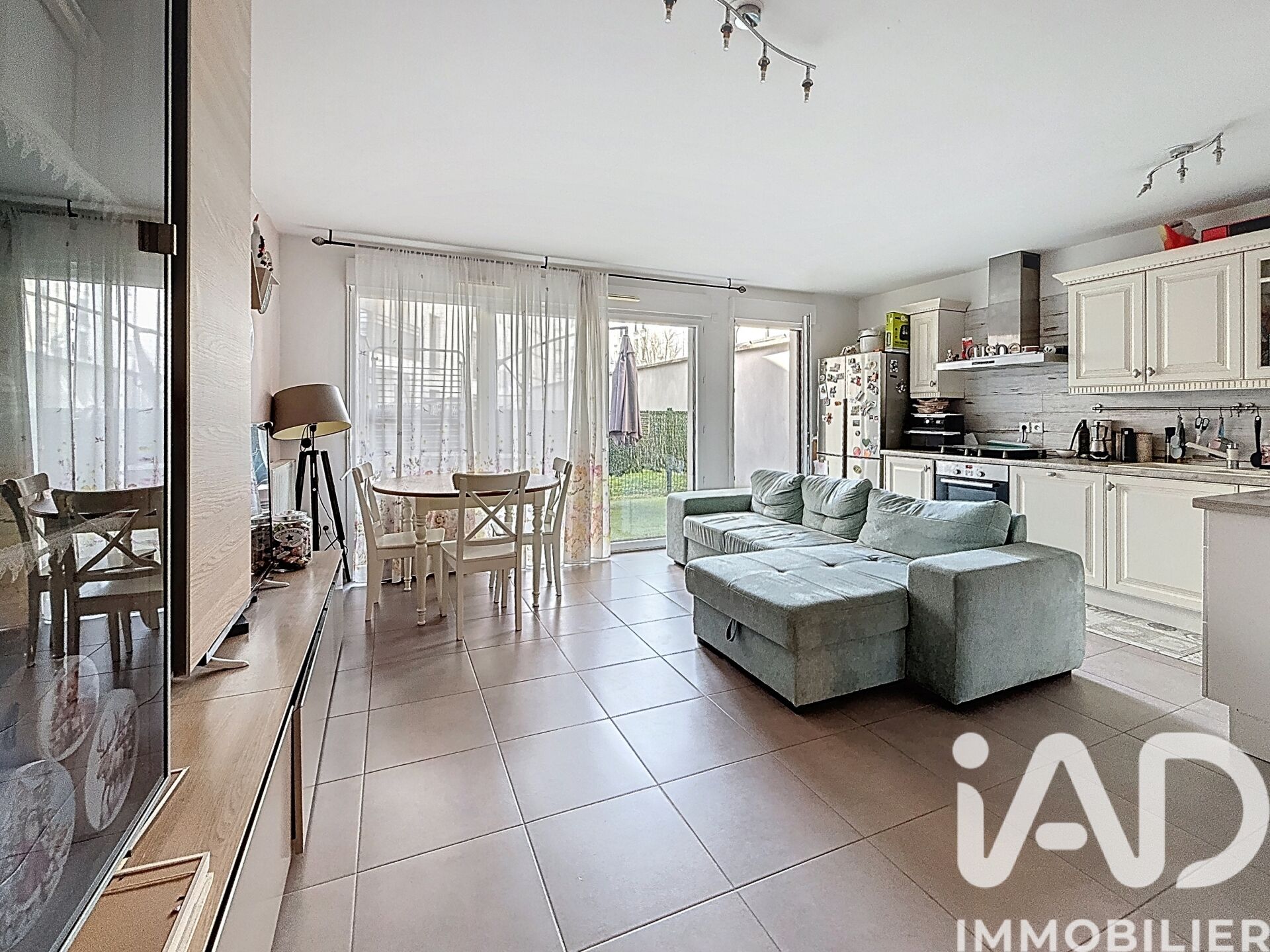 Athis-Mons - 66m² - 3p. - 2ch.