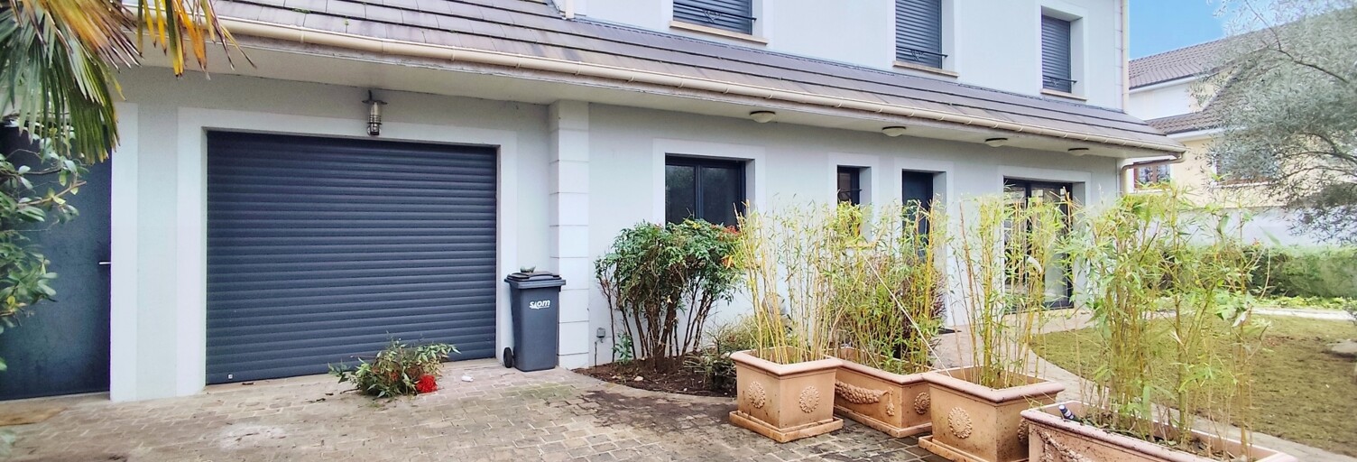 Maison 9 Pièces 189 m² à vendre à La Ville-du-Bois (91620)