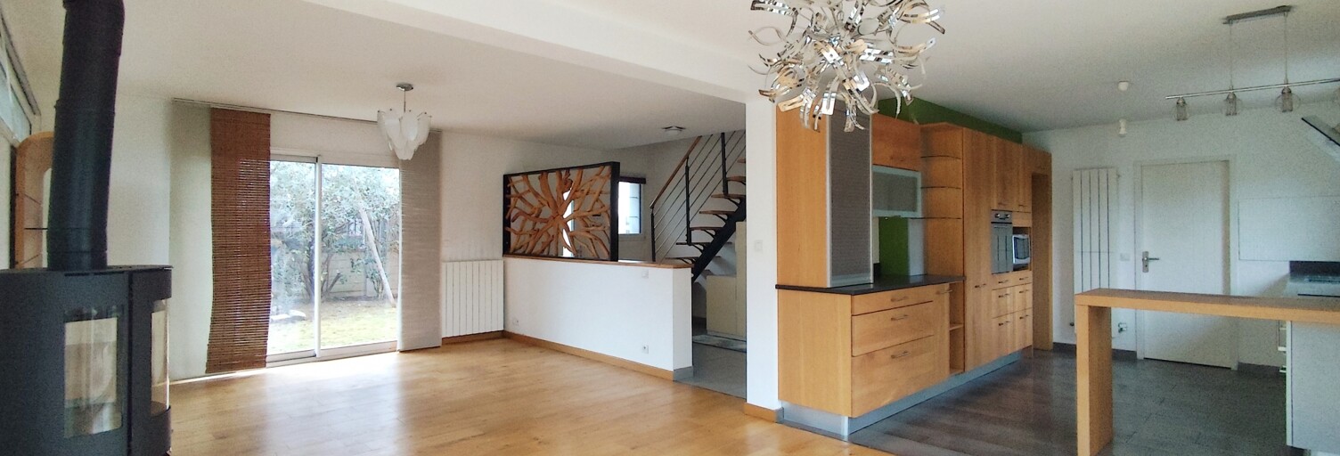 Maison 9 Pièces 189 m² à vendre à La Ville-du-Bois (91620)