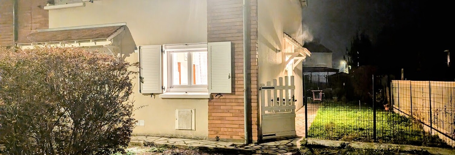 Maison 5 Pièces 101 m² à louer à Saint-Pavace (72190)