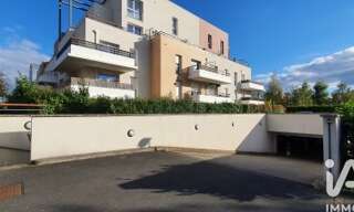 Garage  87 m² à vendre à Lieusaint (77127)