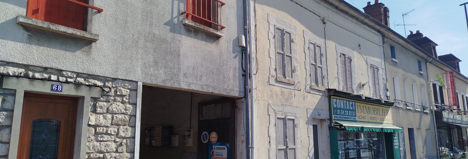 Immeuble  79 m² à vendre à Souppes-sur-Loing (77460)