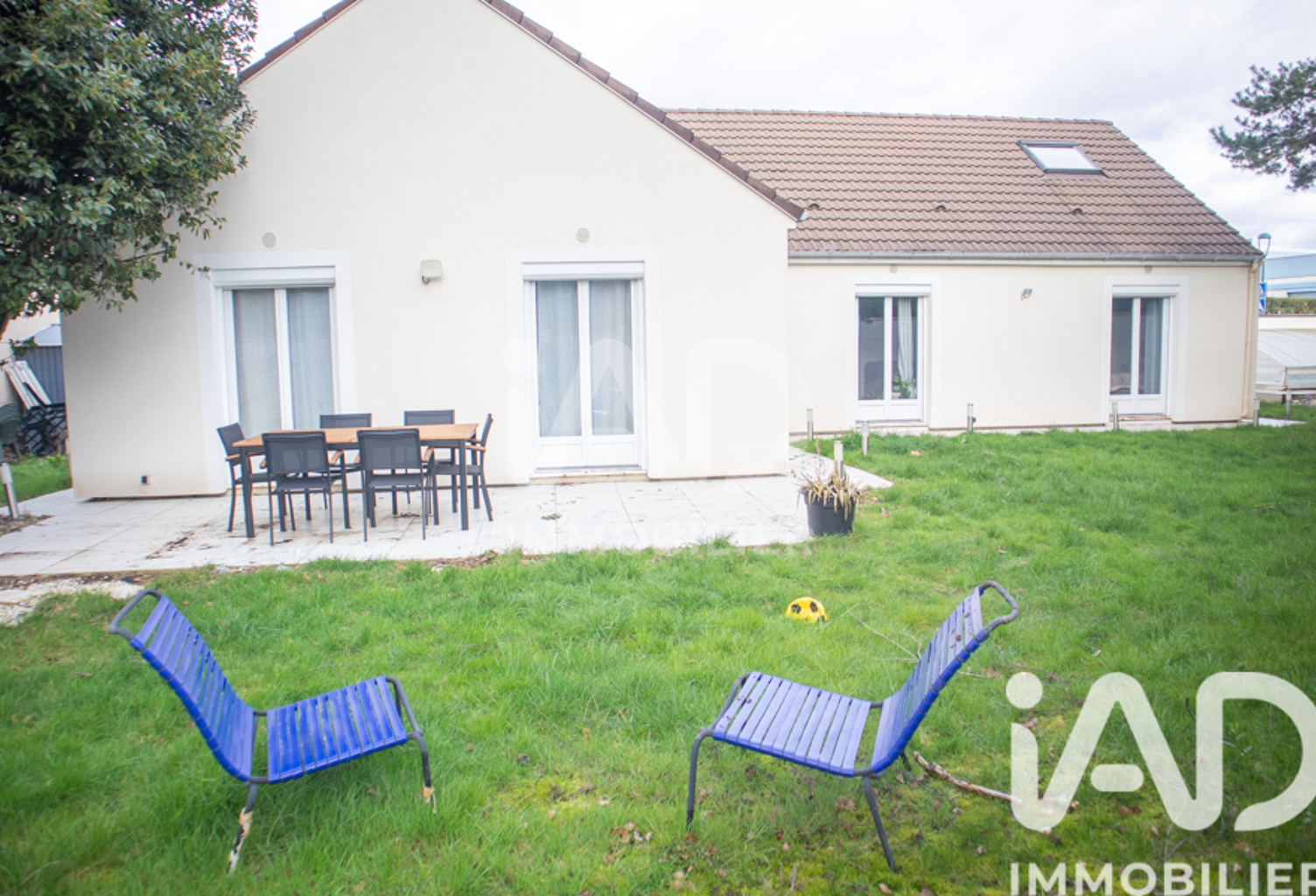 Vente Maison/villa 9 pièces — photo 1
