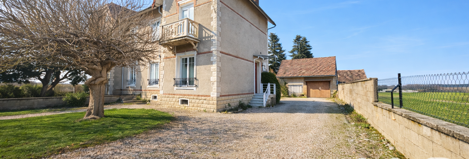 Maison 9 Pièces 125 m² à vendre à Lignières (18160)