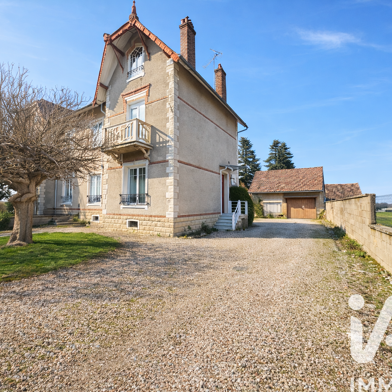 Maison 9 pièces 148000 €