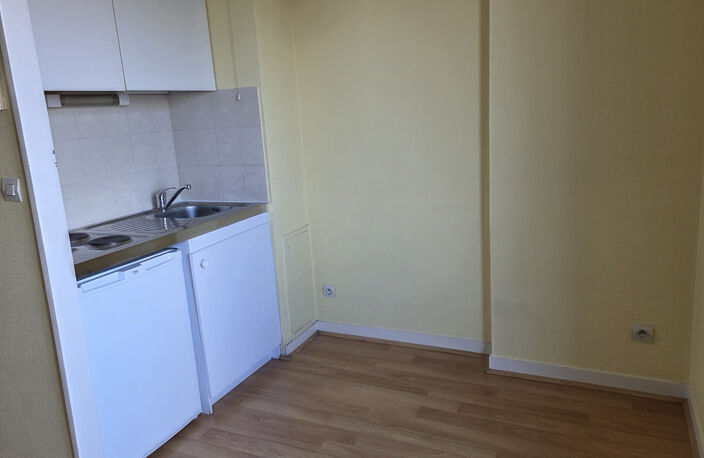 Studio - Balcon et parking - Quartier CHU — photo 3
