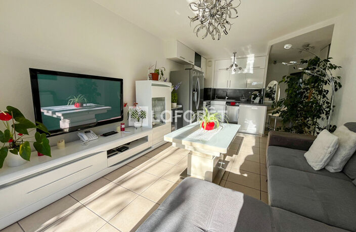 APPARTEMENT 3 PIECES - 54M2 - CROIX D'ARGENT — photo 2