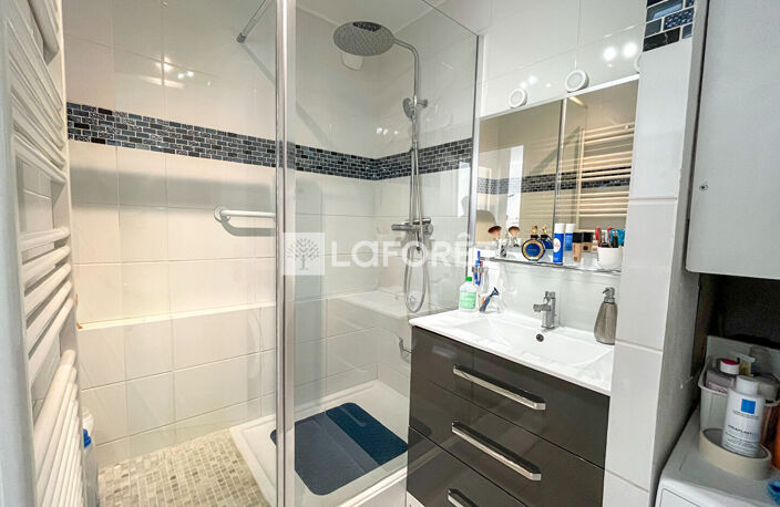 APPARTEMENT 3 PIECES - 54M2 - CROIX D'ARGENT — photo 5