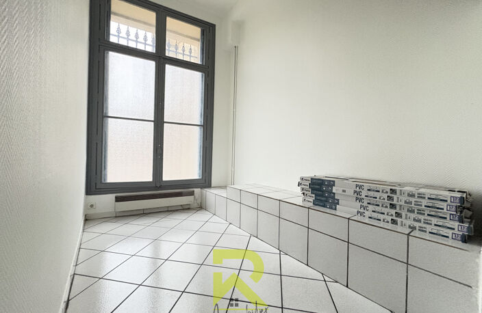 Local de 26.76m2 avec 2 pièces. — photo 3