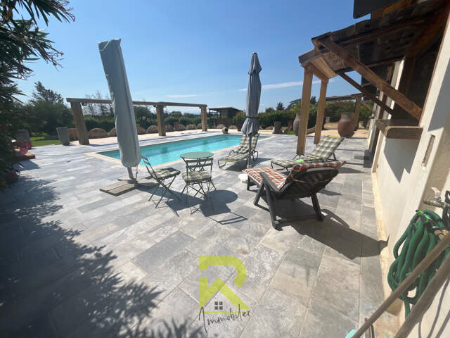Dans domaine, — photo du bien
