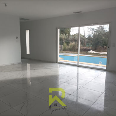 Maison 4 pièces 1300 €