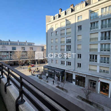 Appartement 3 pièces 1062 €
