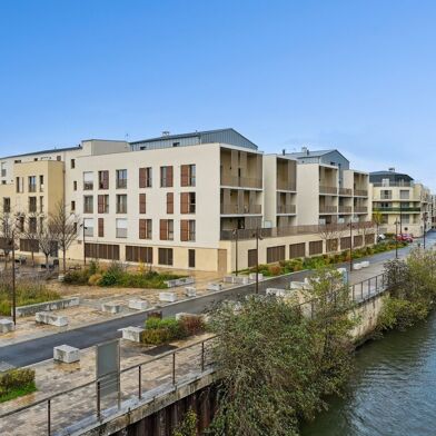 Appartement 4 pièces 270000 €