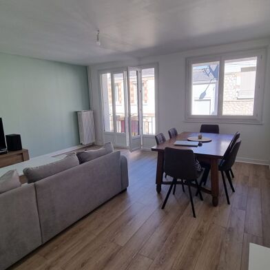 Appartement 4 pièces 220000 €