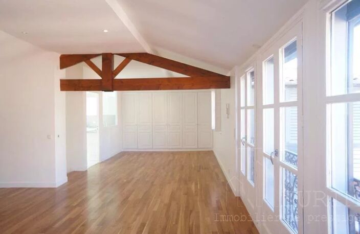 WILSON/ST GEORGES T5 DUPLEX Standing — photo 4