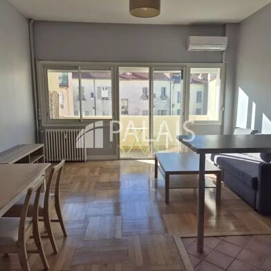 Appartement 2 pièces 1300 €