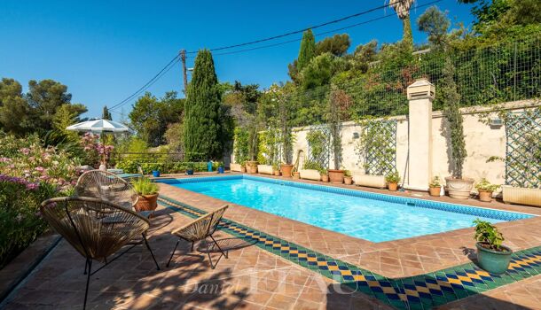 Villa / Maison 9 pièces  à vendre Marseille 7eme 13007